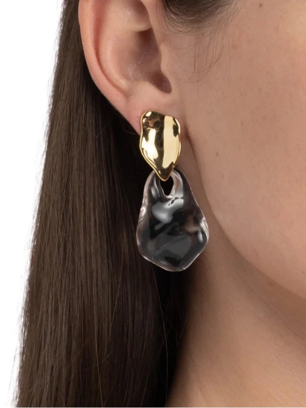 Alexis Bittar details reflecting